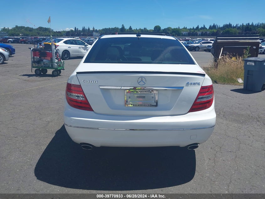 2014 MERCEDES-BENZ C 300 LUXURY 4MATIC/SPORT 4MATIC - WDDGF8AB1EA948488