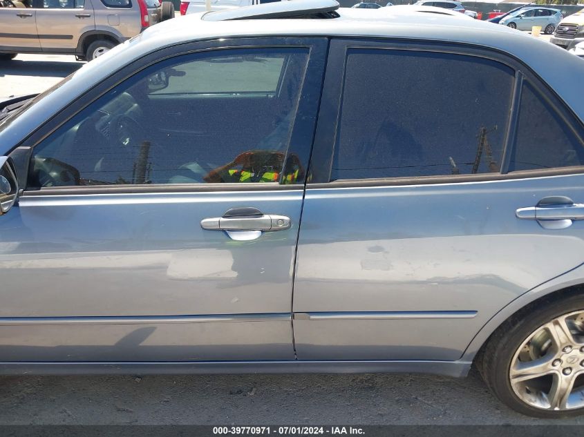 2004 Lexus Is 300 Base W/5-Speed Manual VIN: JTHBD192640083347 Lot: 39770971