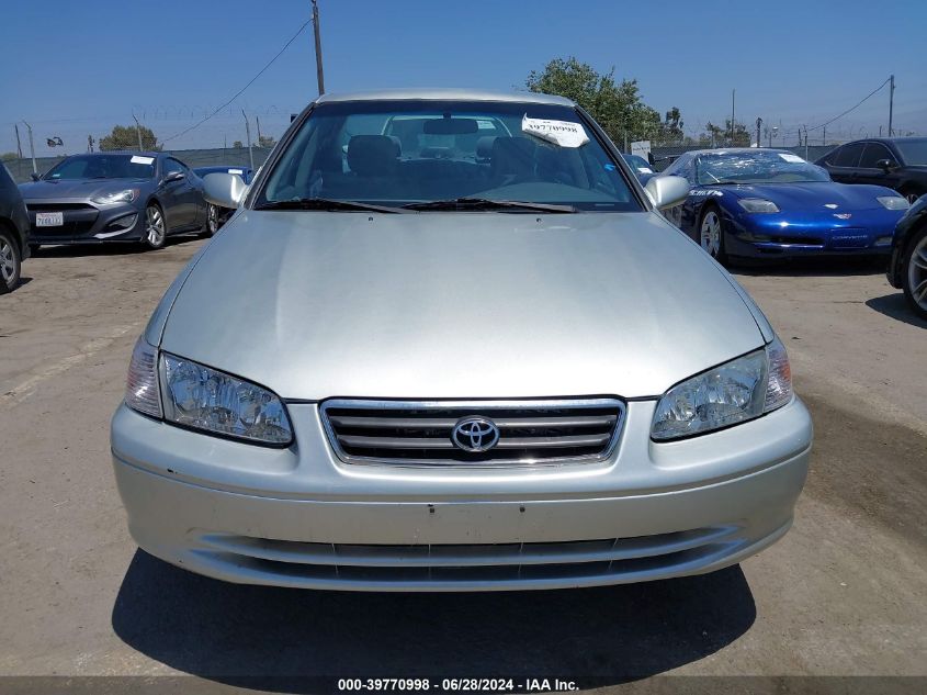 2000 Toyota Camry Le V6 VIN: JT2BF22K5Y0242028 Lot: 39770998