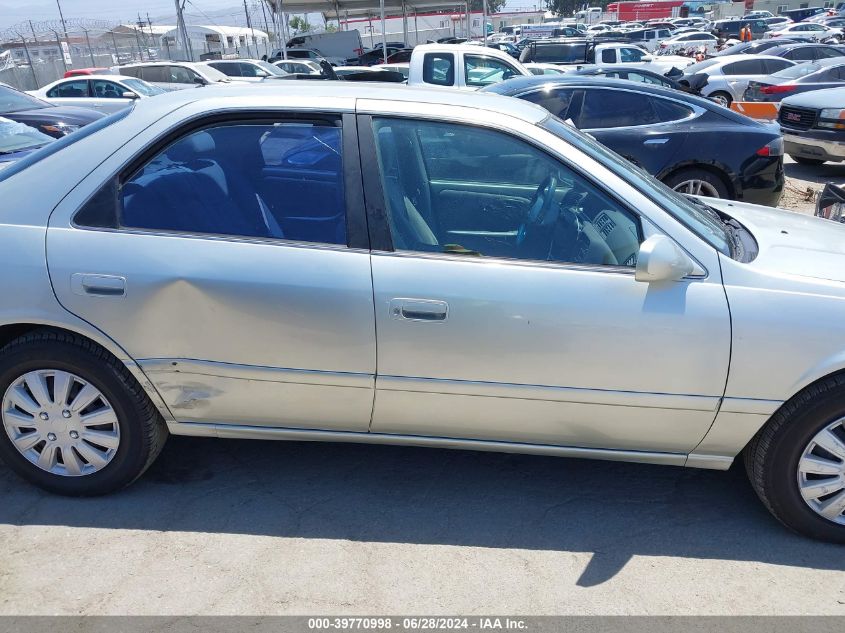 2000 Toyota Camry Le V6 VIN: JT2BF22K5Y0242028 Lot: 39770998