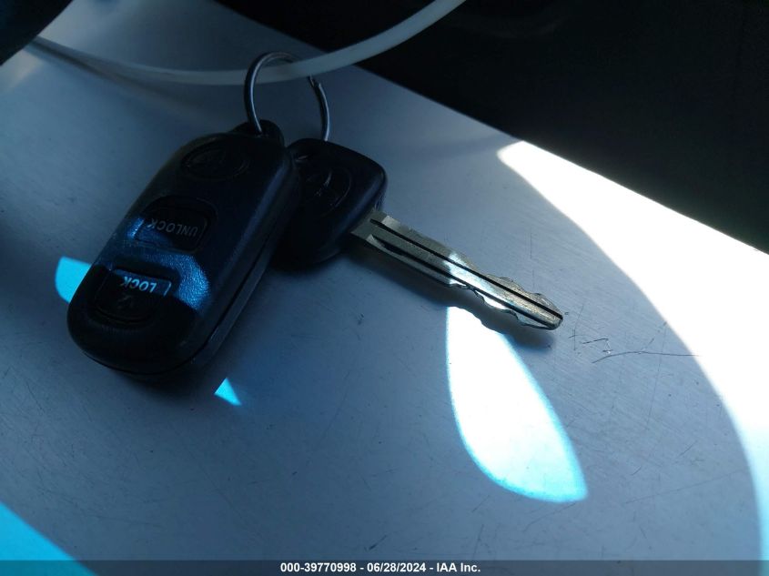 2000 Toyota Camry Le V6 VIN: JT2BF22K5Y0242028 Lot: 39770998