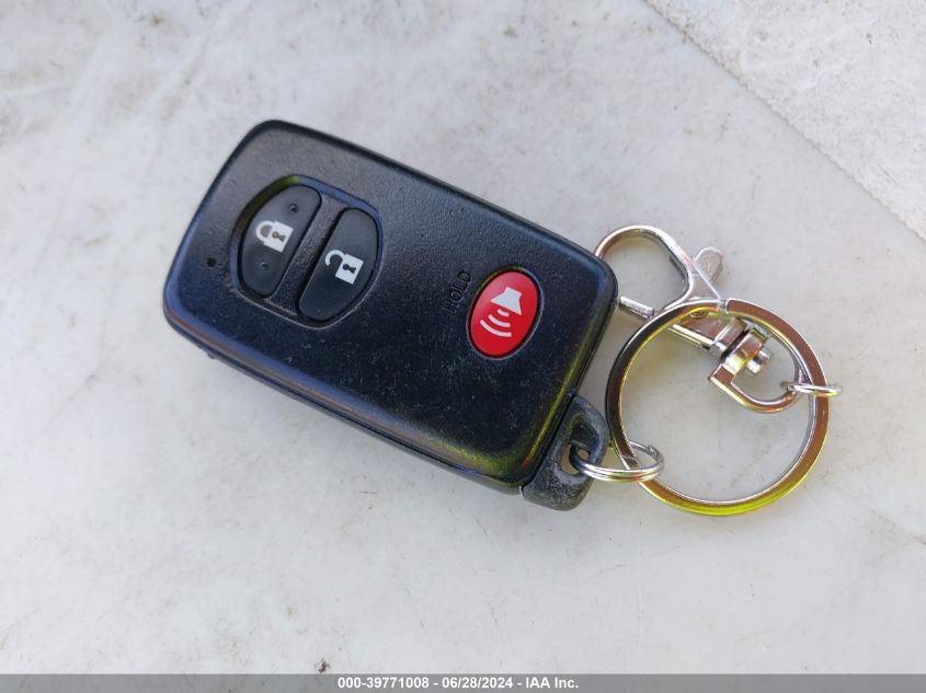 2015 Toyota Prius Two VIN: JTDKN3DU3F0470105 Lot: 39771008