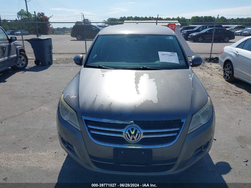 2010 Volkswagen Tiguan S VIN: WVGAV7AX2AW000621 Lot: 39771027