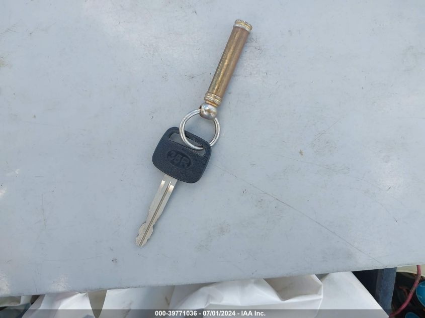 1993 Toyota Camry Le VIN: JT2VK12E8P0169135 Lot: 39771036