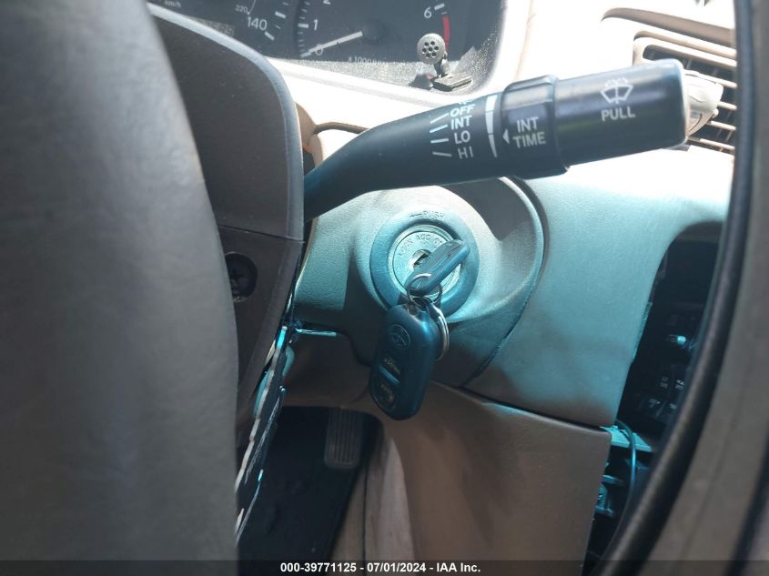 2000 Toyota Camry Le VIN: 4T1BG22K0YU991604 Lot: 39771125