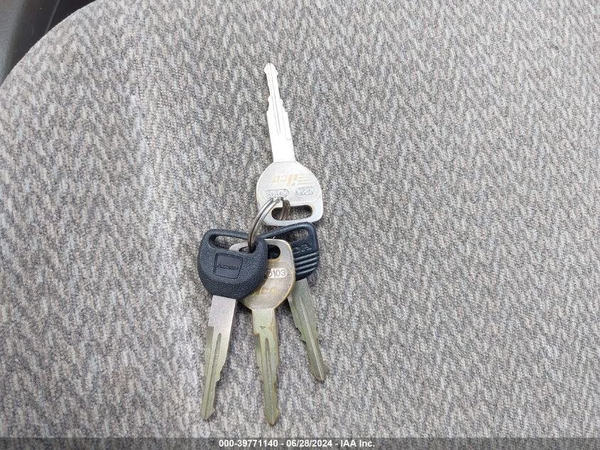 1999 Honda Civic Lx VIN: 2HGEJ667XXH577832 Lot: 39771140