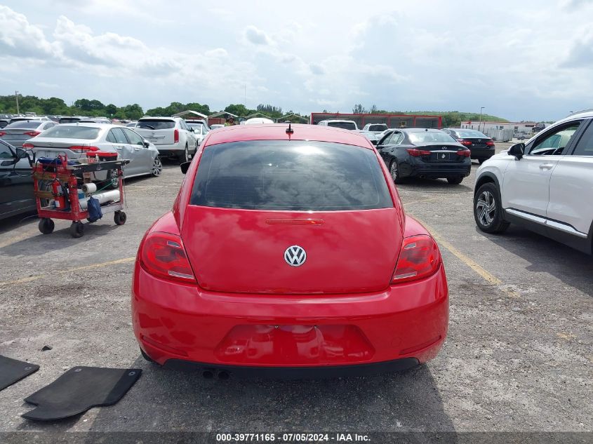 2013 Volkswagen Beetle 2.5L VIN: 3VWJX7AT4DM680938 Lot: 39771165