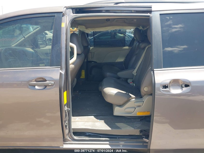 2012 Toyota Sienna Le V6 8 Passenger VIN: 5TDKK3DC7CS221511 Lot: 39771274