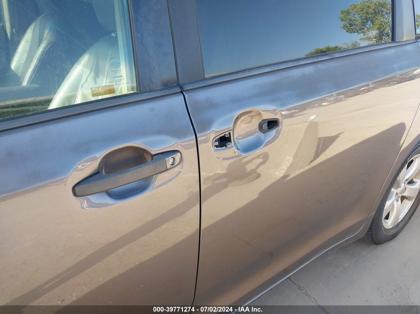 2012 Toyota Sienna Le V6 8 Passenger VIN: 5TDKK3DC7CS221511 Lot: 39771274