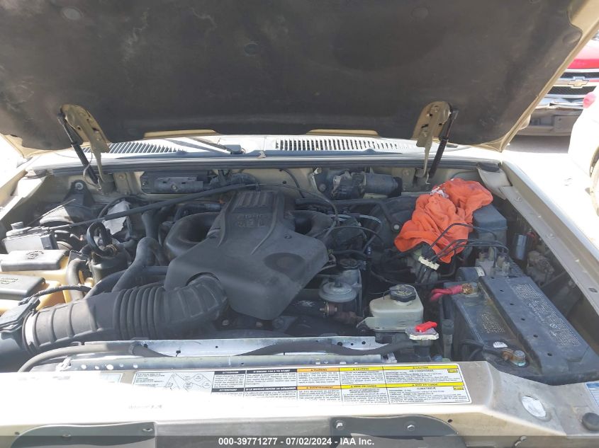 2000 Ford Explorer Xlt VIN: 1FMZU63E0YZA61762 Lot: 39771277