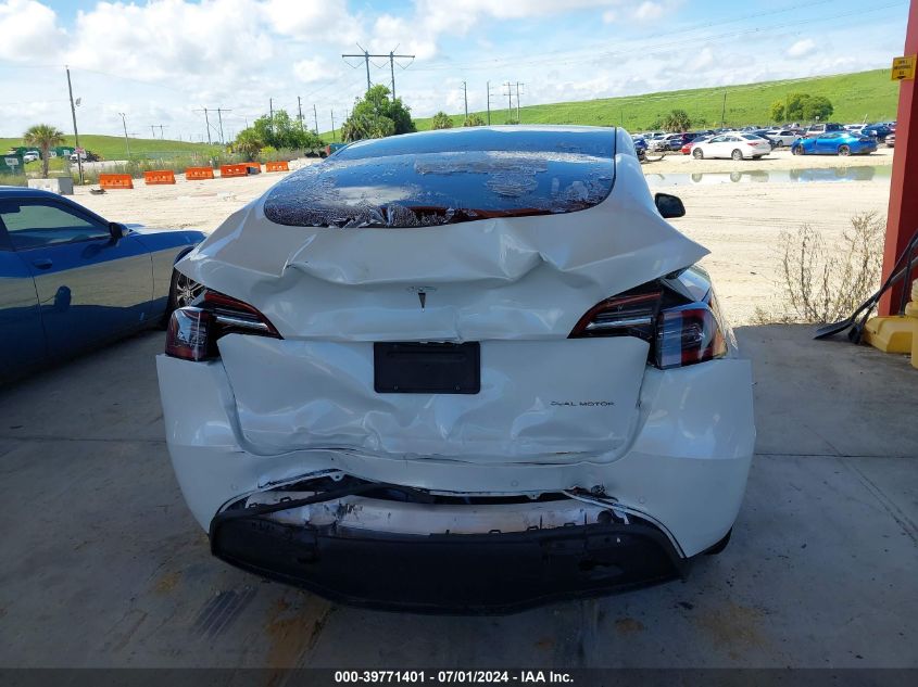 2020 Tesla Model Y Long Range Dual Motor All-Wheel Drive/Performance Dual Motor All-Wheel Drive VIN: 5YJYGDEF1LF002896 Lot: 39771401