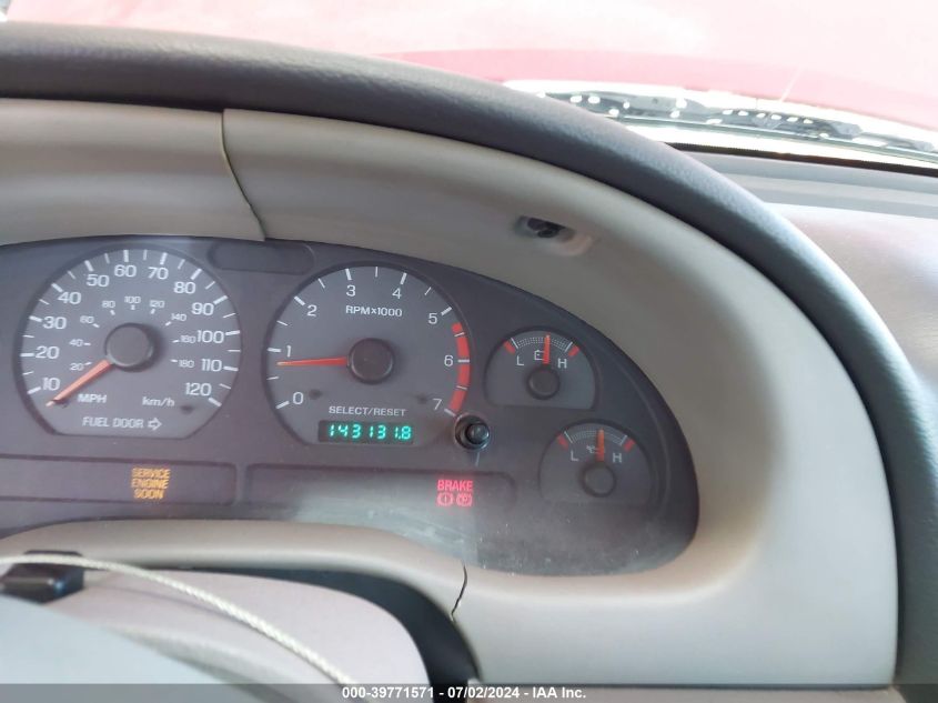 2000 Ford Mustang VIN: 1FAFP4045YF253751 Lot: 39771571