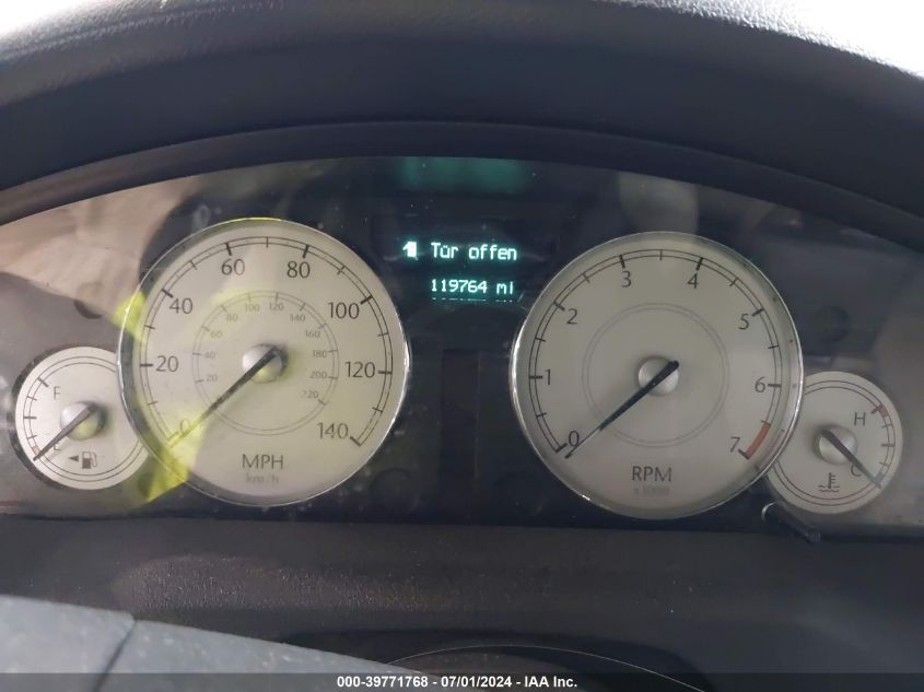 2005 Chrysler 300 Touring VIN: 2C3JA53G45H170599 Lot: 39771768