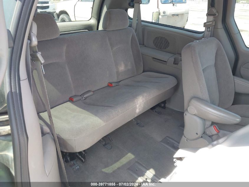 2002 Dodge Grand Caravan Sport VIN: 2B4GP44R62R658079 Lot: 39771855