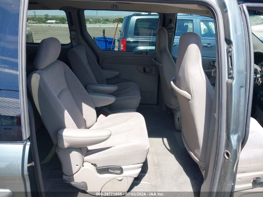 2002 Dodge Grand Caravan Sport VIN: 2B4GP44R62R658079 Lot: 39771855