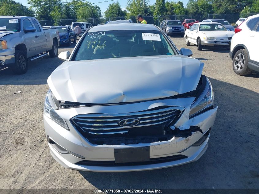 2017 Hyundai Sonata Se VIN: 5NPE24AF4HH546471 Lot: 39771858