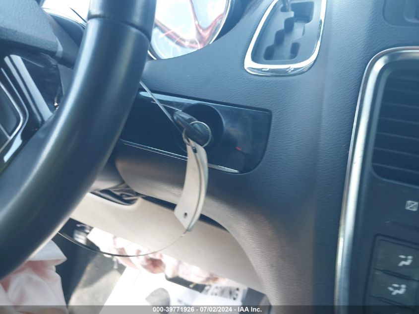 2018 Dodge Grand Caravan Sxt VIN: 2C4RDGCG8JR215422 Lot: 39771926