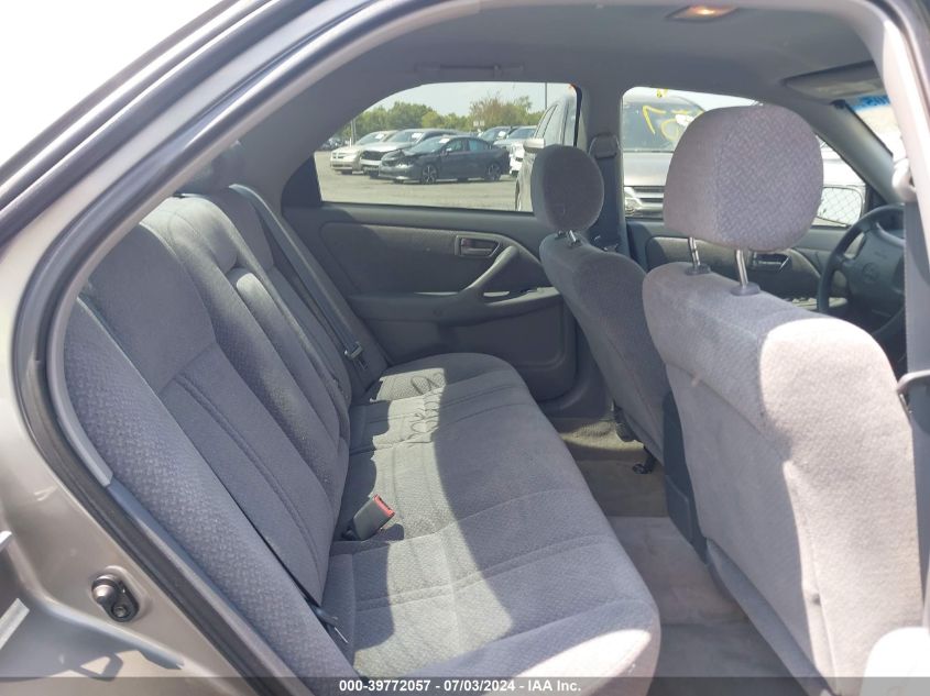 2000 Toyota Camry Le VIN: 4T1BG22K4YU670455 Lot: 39772057