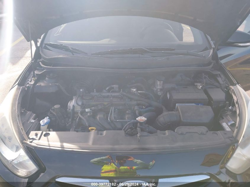 2013 Hyundai Accent Se VIN: KMHCU5AE7DU090895 Lot: 39772182