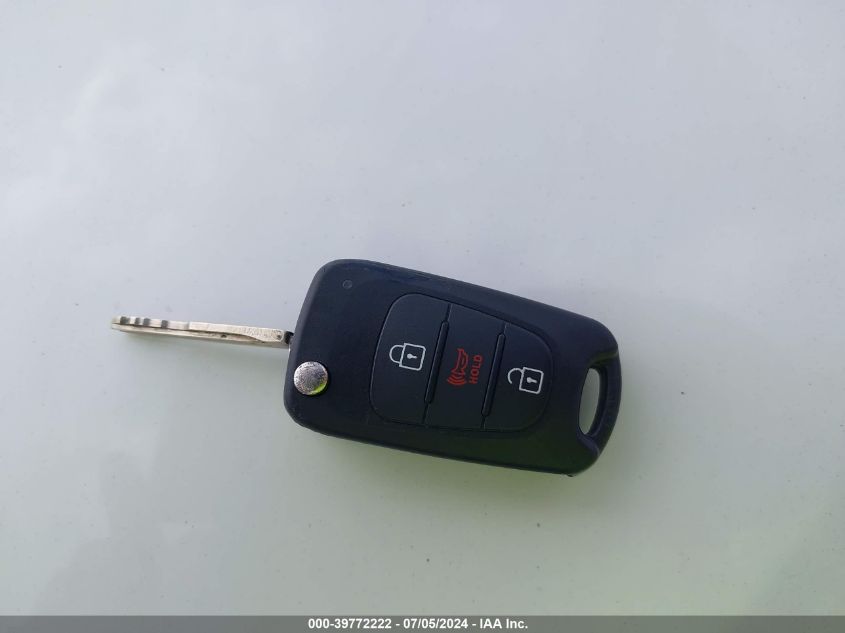 2011 Kia Soul + VIN: KNDJT2A21B7222015 Lot: 39772222