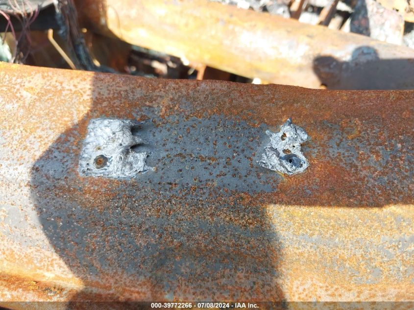 2001 Ford F-450 Xl/Xlt VIN: 1FDXF46F01ED62846 Lot: 39772266