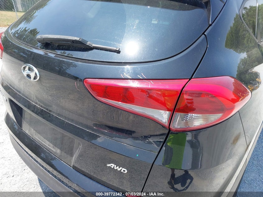 2018 HYUNDAI TUCSON SE - KM8J2CA47JU835116