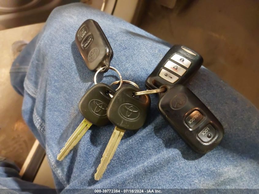 2005 Toyota Highlander V6 VIN: JTEEP21A350100651 Lot: 39772384