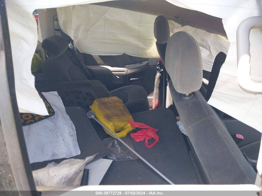 2002 Ford Explorer Xlt VIN: 1FMDU73E32UC90909 Lot: 39772729