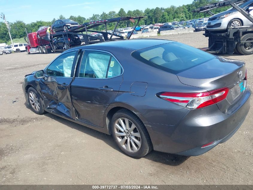 2018 Toyota Camry Le VIN: 4T1B11HK5JU676256 Lot: 39772737