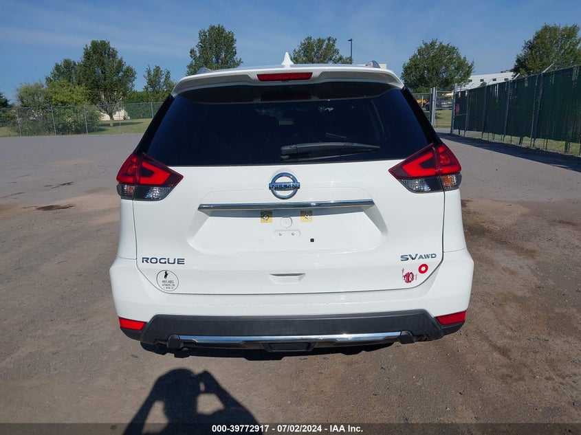 2018 NISSAN ROGUE SV - KNMAT2MV7JP527202