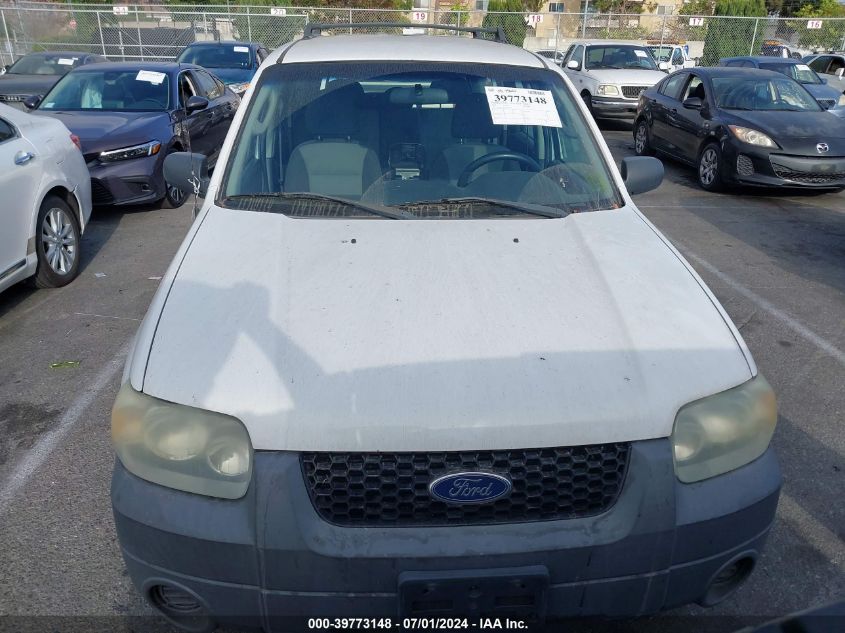 2005 Ford Escape Xls VIN: 1FMYU02Z05KD85831 Lot: 39773148