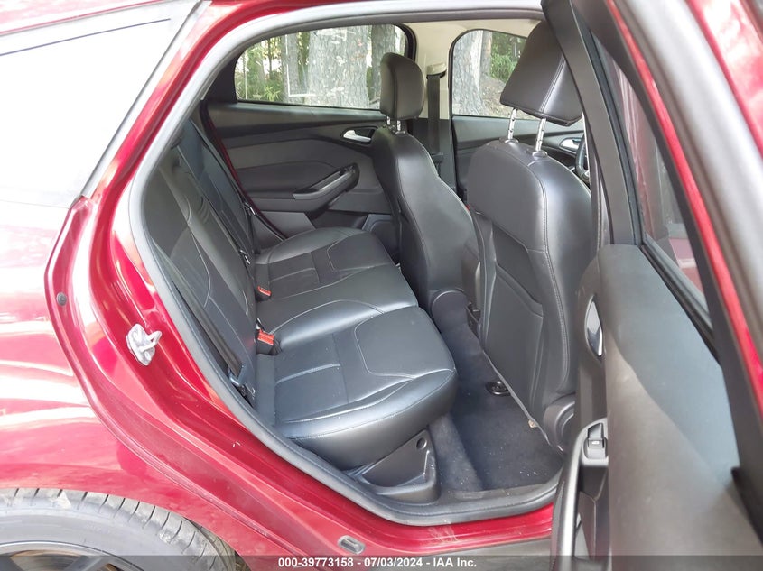 2016 Ford Focus Se VIN: 1FADP3K22GL310727 Lot: 39773158