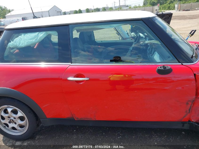 2005 Mini Cooper VIN: WMWRC33575TJ73119 Lot: 39773175