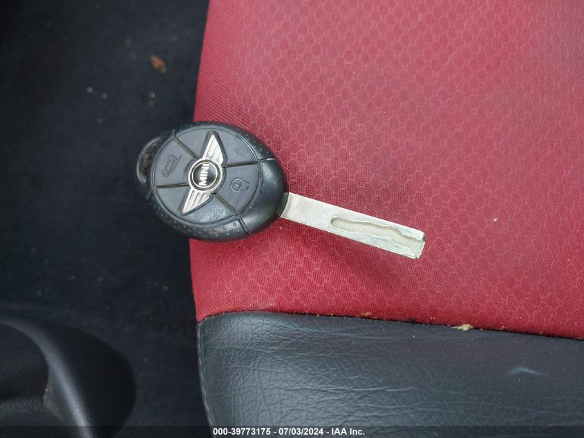 2005 Mini Cooper VIN: WMWRC33575TJ73119 Lot: 39773175