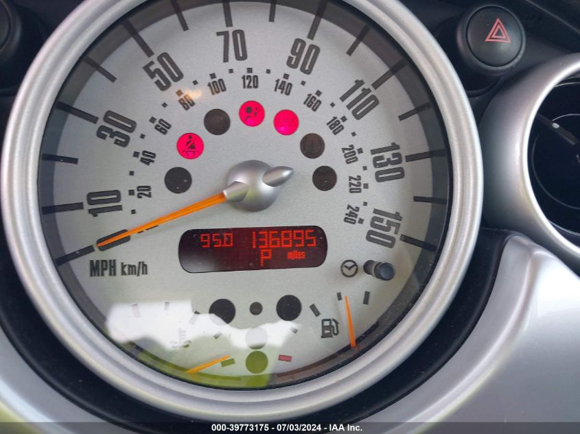 2005 Mini Cooper VIN: WMWRC33575TJ73119 Lot: 39773175