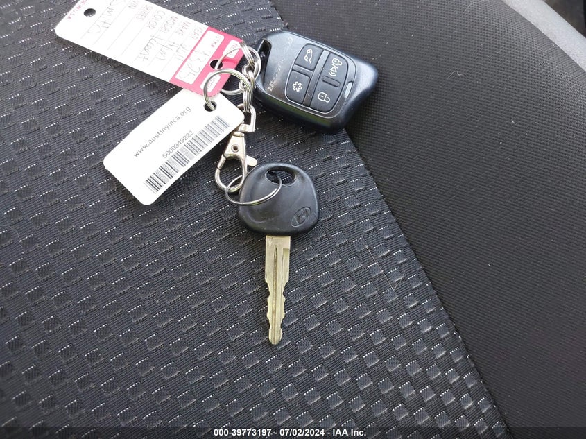 2011 Hyundai Accent Gs VIN: KMHCM3AC1BU207208 Lot: 39773197