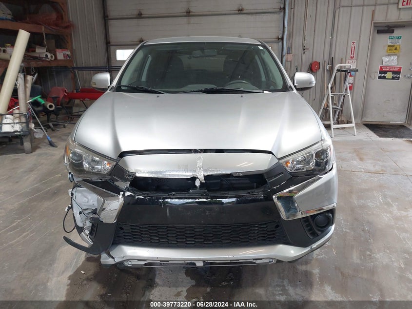 2018 Mitsubishi Outlander Sport 2.0 Es VIN: JA4AR3AU5JZ030275 Lot: 39773220
