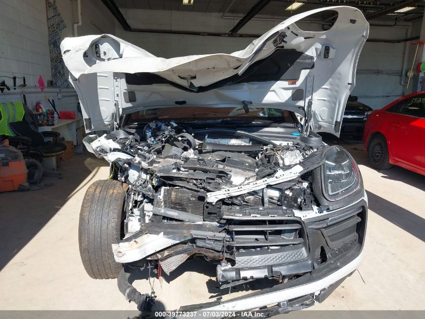 2022 Porsche Macan VIN: WP1AA2A54NLB06544 Lot: 39773237