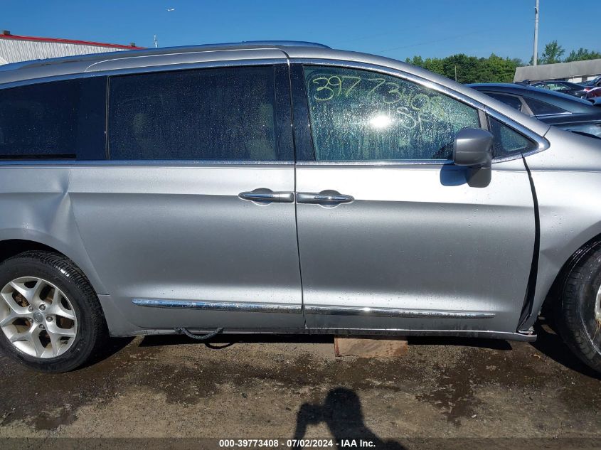 2018 Chrysler Pacifica Touring L Plus VIN: 2C4RC1EGXJR109549 Lot: 39773408