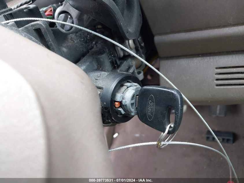 2003 Ford Excursion Eddie Bauer VIN: 1FMNU45SX3EA06421 Lot: 39773531