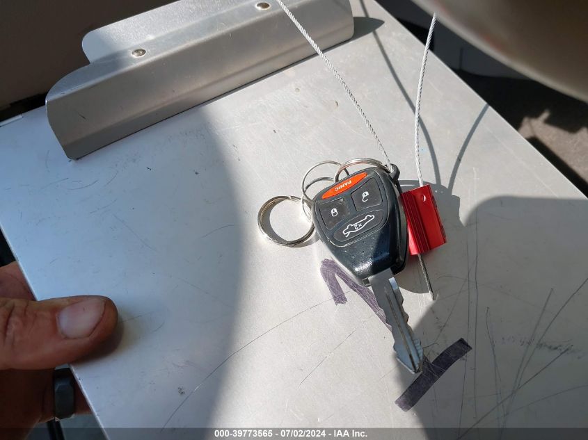 2005 Jeep Grand Cherokee Limited VIN: 1J8HR58225C680221 Lot: 39773565