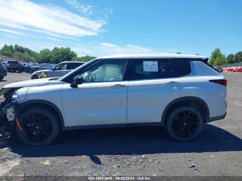 2023 Mitsubishi Outlander Ralliart /Se 2.5 /Se Black Edition /Se Special Editiont VIN: JA4J4UA82PZ017497 Lot: 39773605