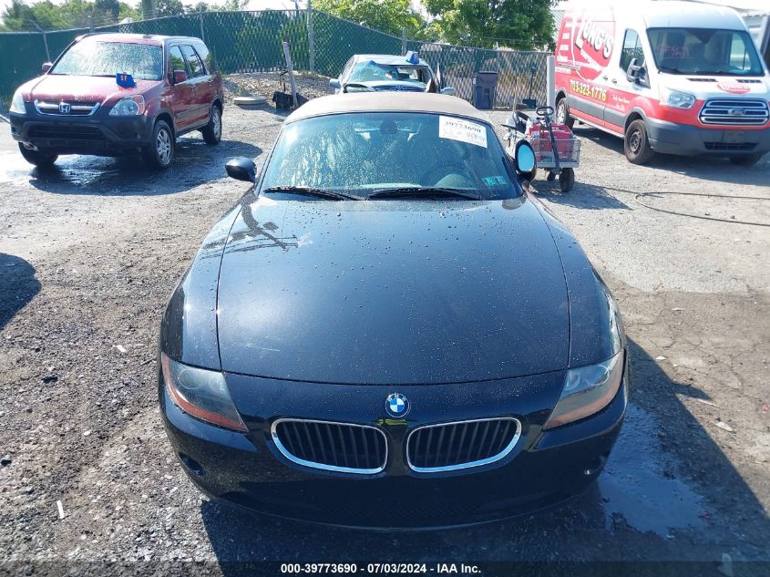 2004 BMW Z4 2.5I VIN: 4USBT33504LS51785 Lot: 39773690