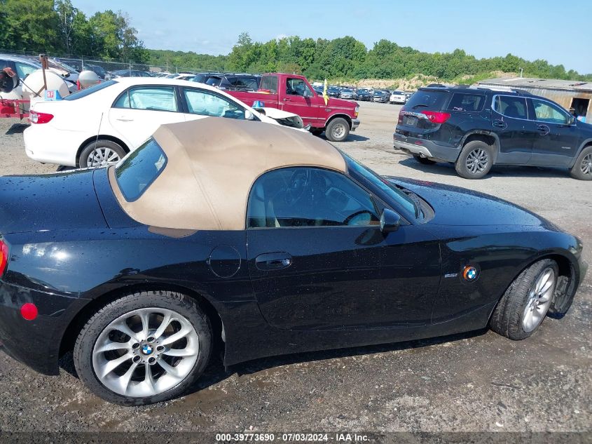 2004 BMW Z4 2.5I VIN: 4USBT33504LS51785 Lot: 39773690