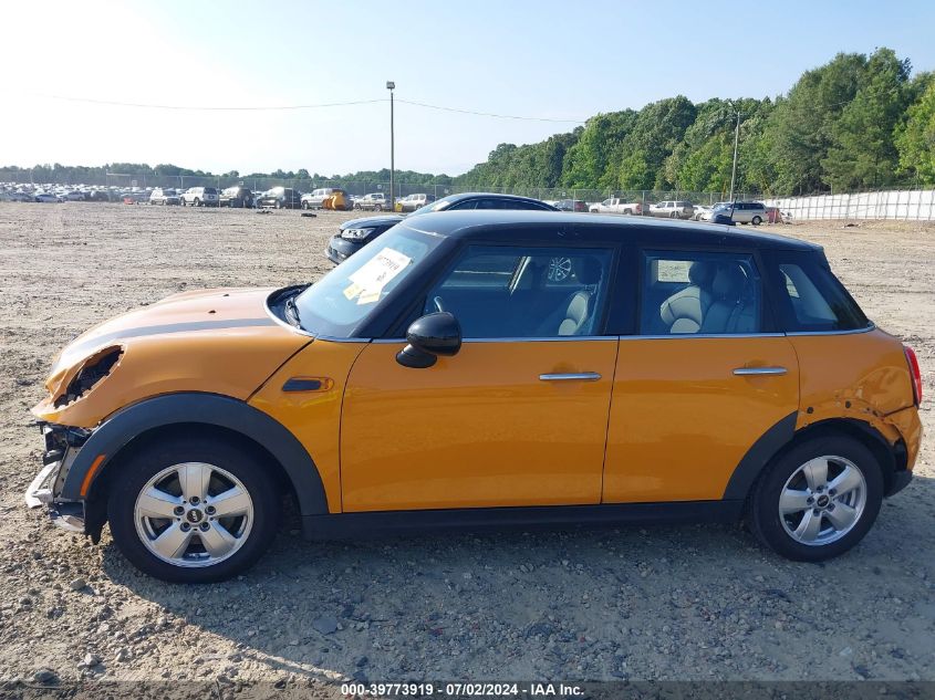 2015 Mini Hardtop Cooper VIN: WMWXS5C57FT827527 Lot: 39773919