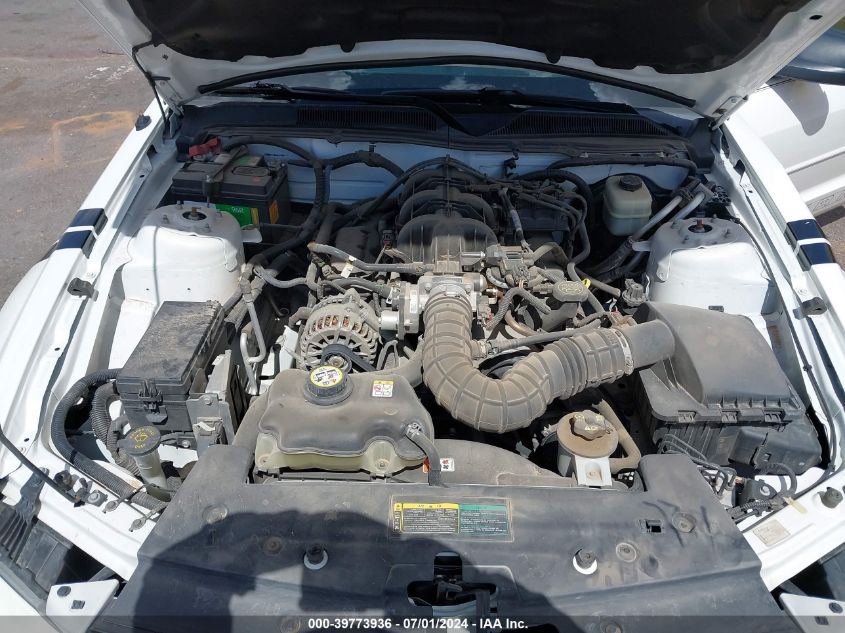 2007 Ford Mustang V6 Deluxe/V6 Premium VIN: 1ZVFT84N975355104 Lot: 39773936