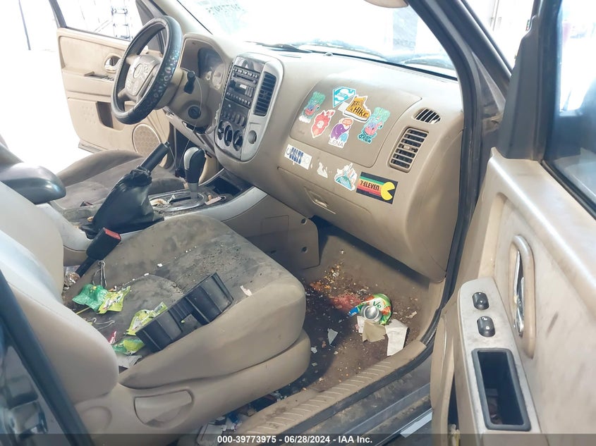 2005 Mercury Mariner Luxury/Premier VIN: 4M2YU56195DJ01648 Lot: 39773975