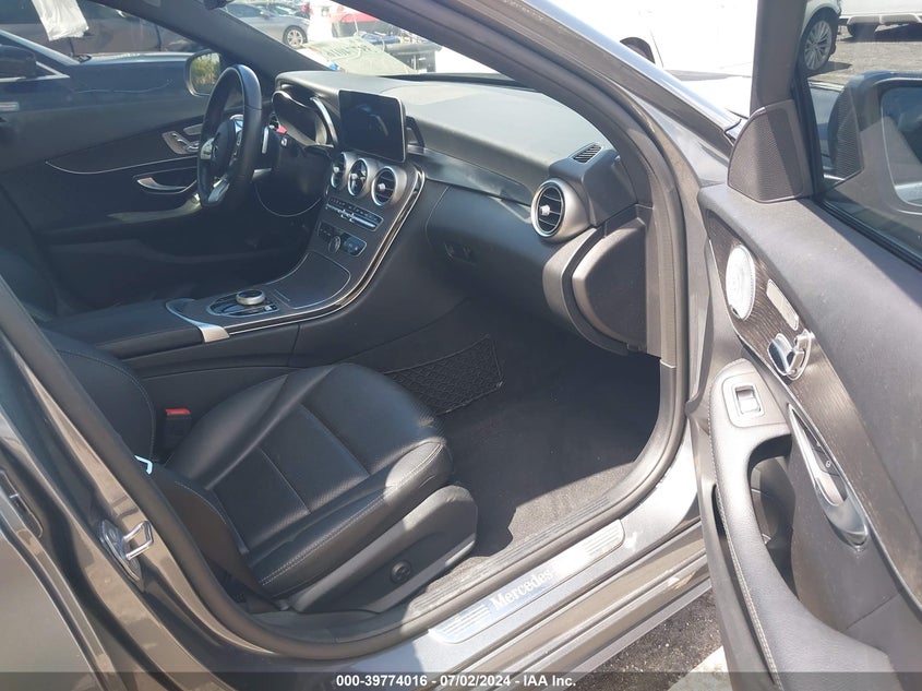 VIN 55SWF8EB3KU285183 2019 MERCEDES-BENZ C 300 4MATIC