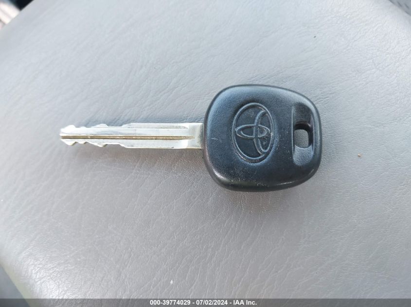 2004 Toyota Camry Le V6 VIN: 4T1BF32K04U065240 Lot: 39774029