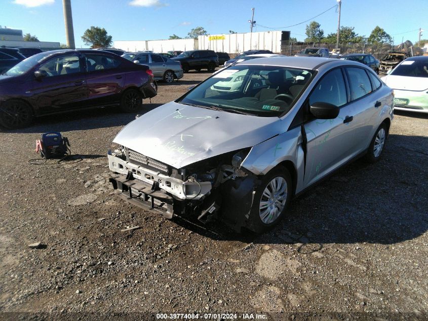 2018 Ford Focus S VIN: 1FADP3E2XJL234998 Lot: 39774084